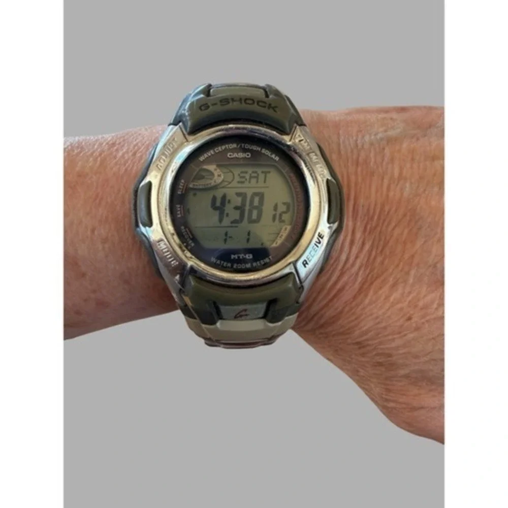 Casio G-Shock MTG-900 Tough Solar‎ Wave Ceptor Atomic Watch MT-G 200M